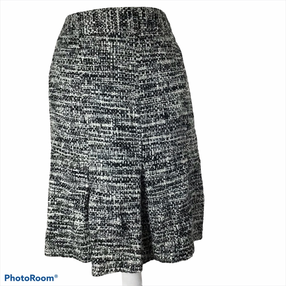 Access Black‎ and Gray Lined Tweed Pleated Skirt Dark Academia Classic Old Money